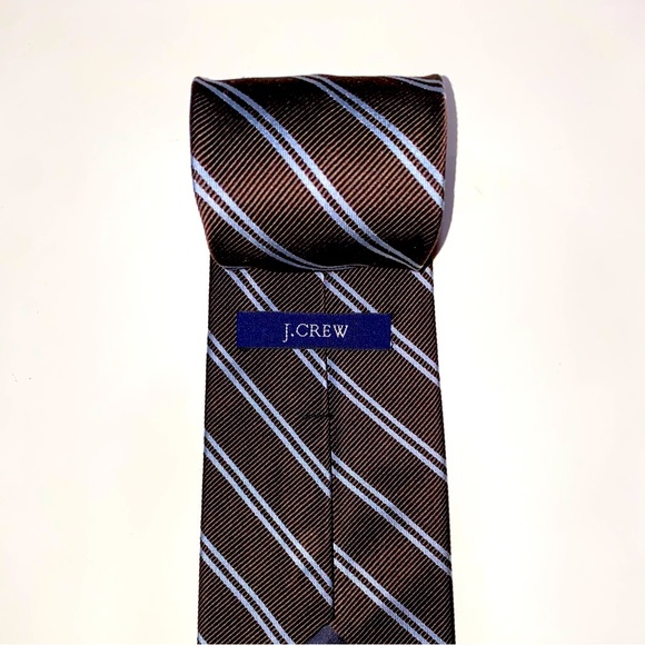 I. CREW Men’s Necktie with Blue/Brown Stripe Design 100% Silk. Made in USA - Picture 2 of 4
